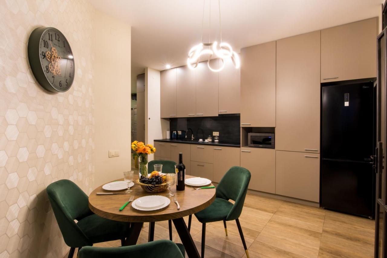 Hotelise L Bird Eye Apartment Jerevan Buitenkant foto